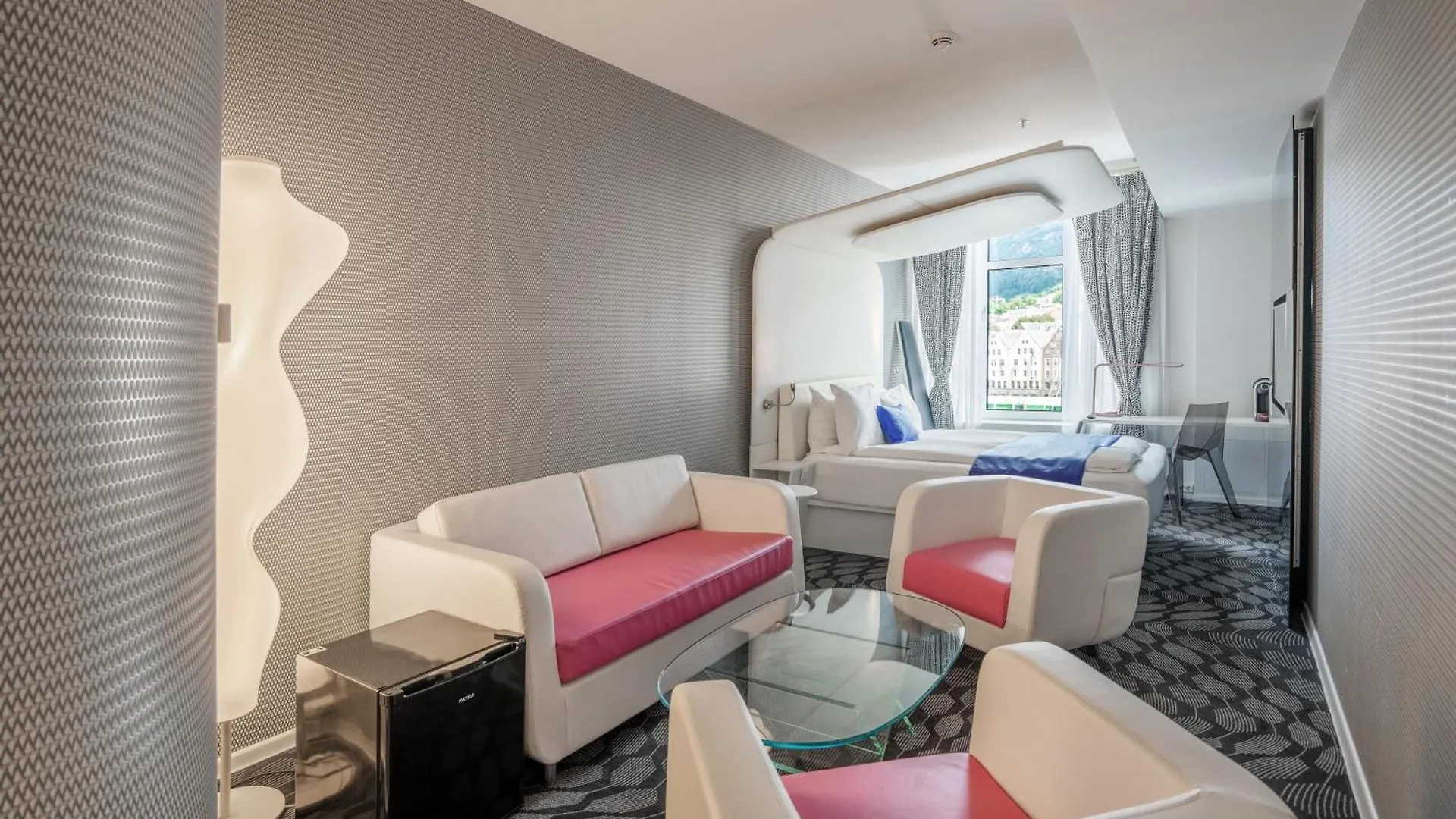 Magic Hotel & Apartments Kloverhuset Μπέργκεν 4*,  Νορβηγία